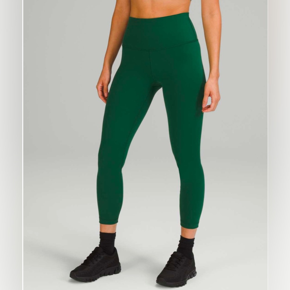 Lululemon Wunder Train High-Rise Crop 23"
Everglade Green size 0